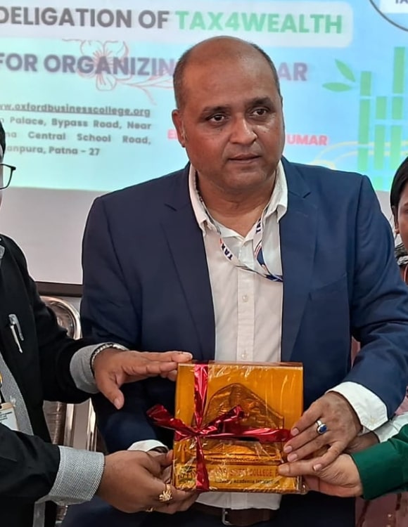 Shri Dinesh Kumar